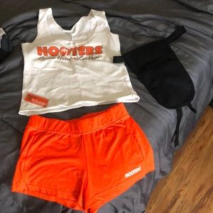 Entire Hooters Uniform/ Costume 🧡🦉🍗
